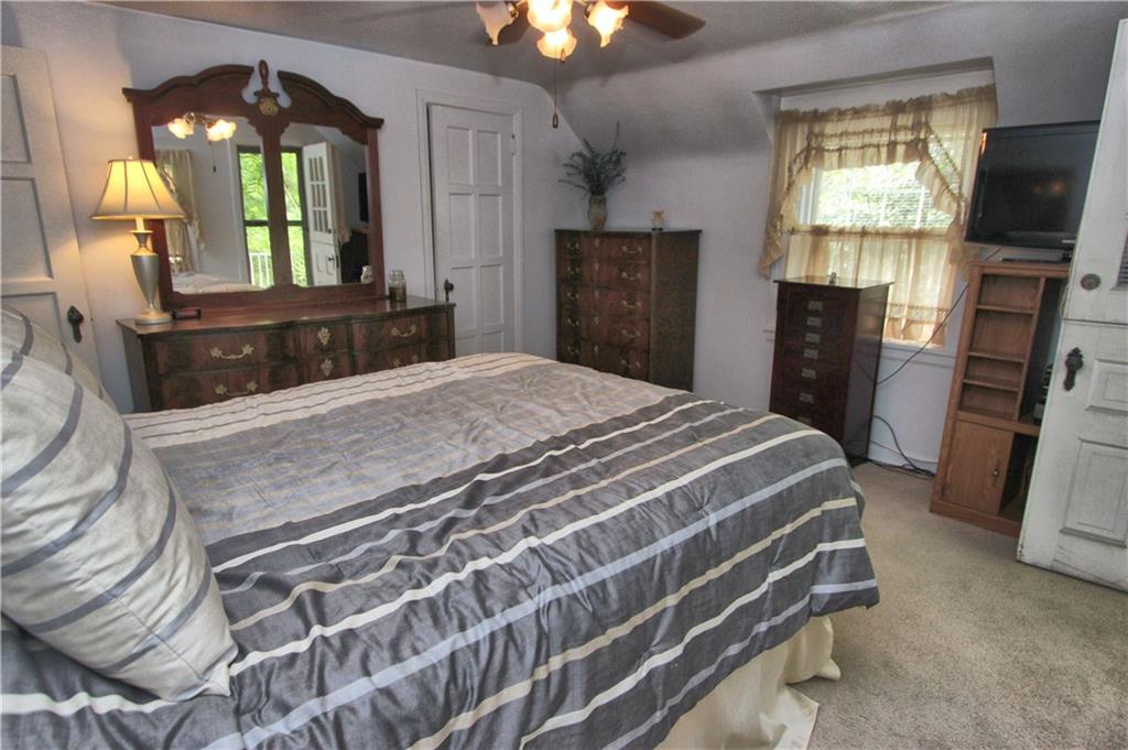 417 Sleepy Hollow Road Mt. Lebanon, PA 15228 - Photo 11 of 25 Gallery Image 11