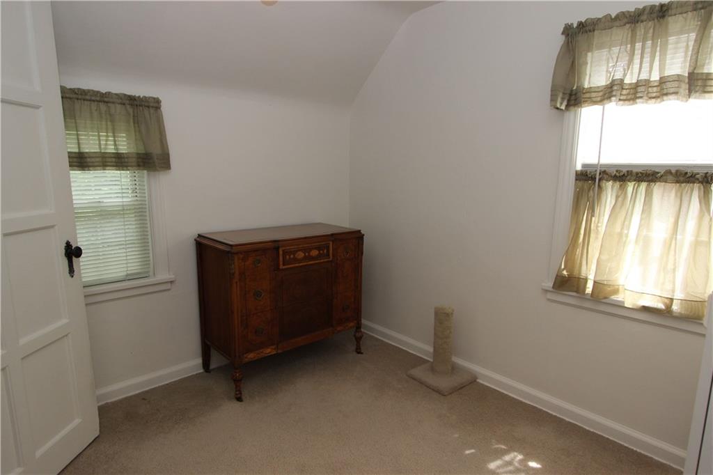 417 Sleepy Hollow Road Mt. Lebanon, PA 15228 - Photo 17 of 25 Gallery Image 17