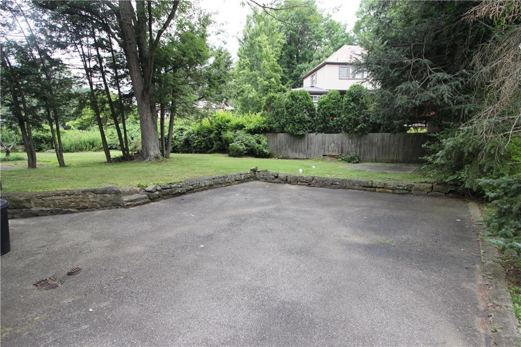 417 Sleepy Hollow Road Mt. Lebanon, PA 15228 - Photo 24 of 25 Gallery Image 24