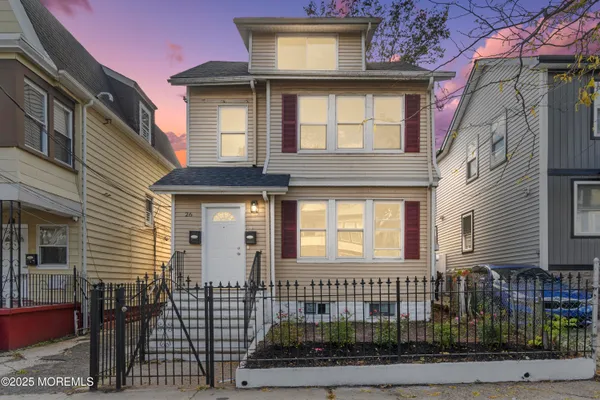 $589,000 | 24-26 Irving Avenue, Newark, NJ 07112