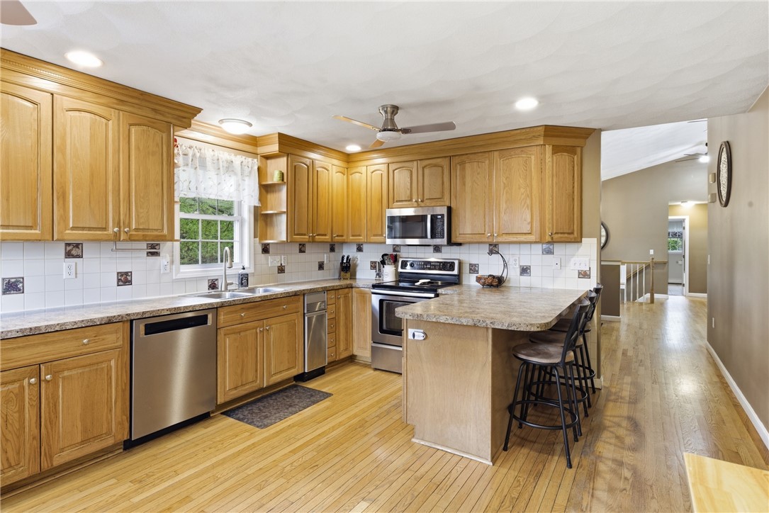 99 Burlingame Road Smithfield, RI 02917 - Photo 14 of 44