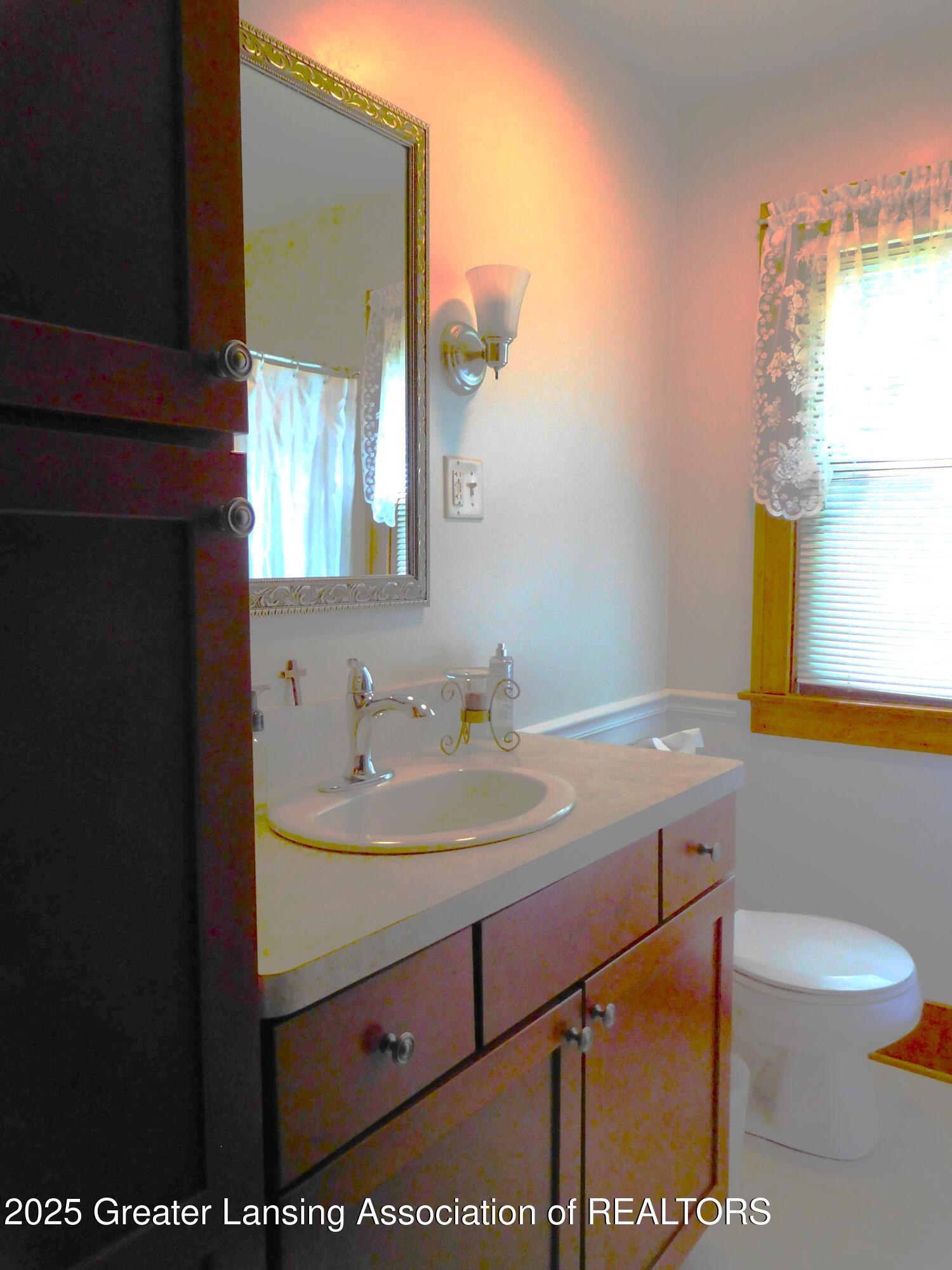2229 Ives Road Leslie, MI 49251 - Photo 19 of 40 DSCN6086