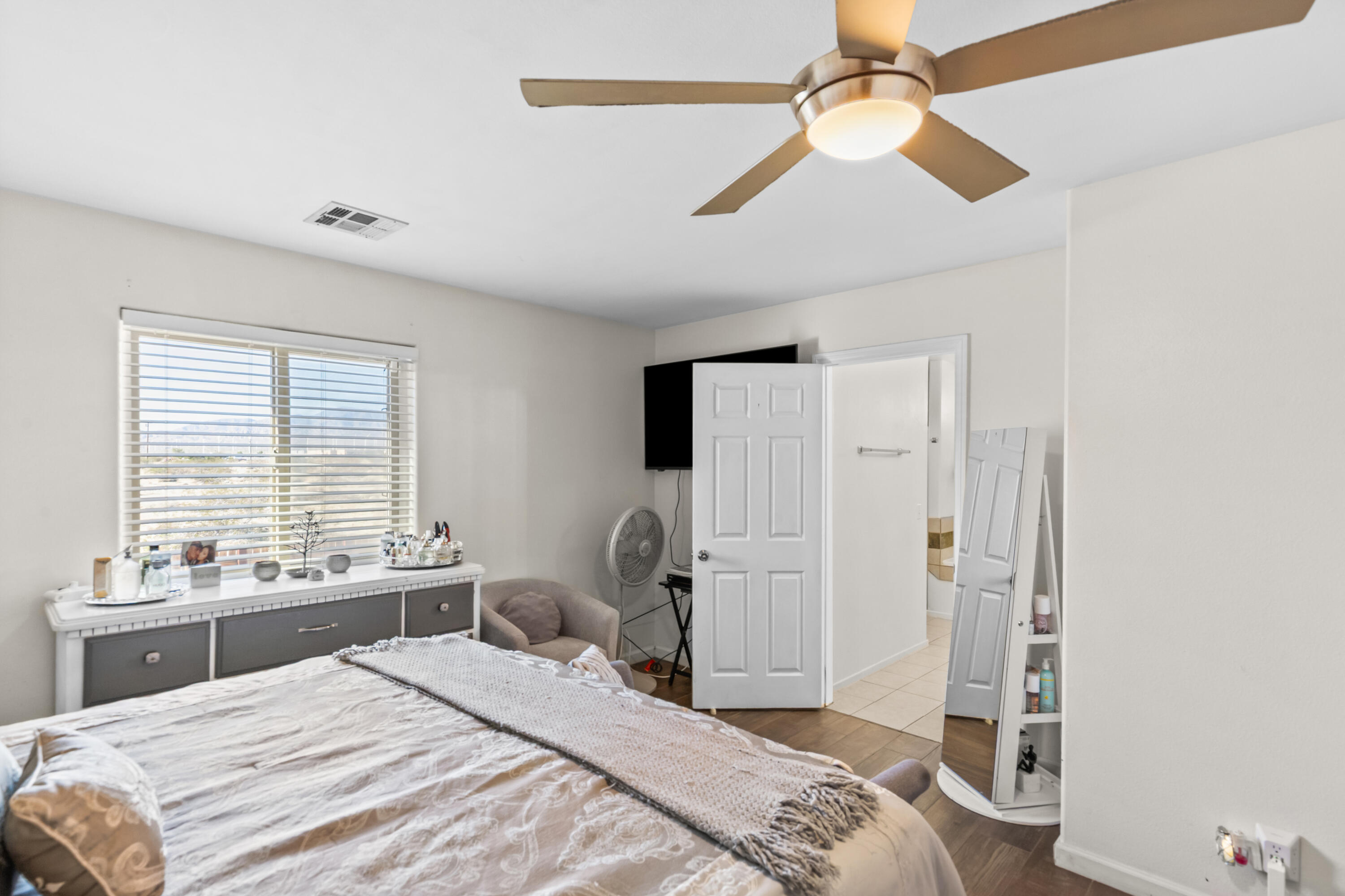 16443 Mauna Loa Road Desert Hot Springs, CA 92240 - Photo 14 of 36 39-IMG_2732