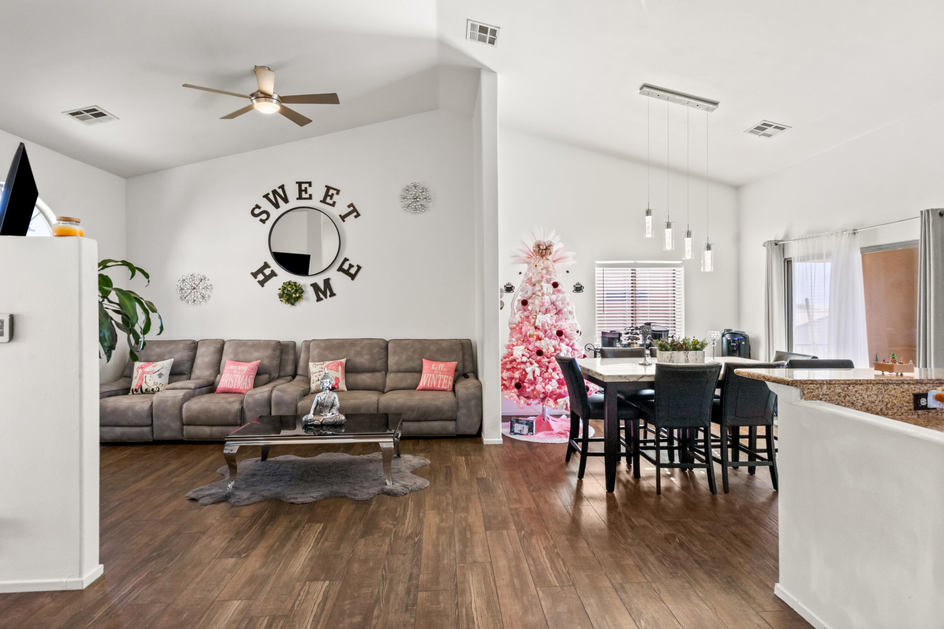 16443 Mauna Loa Road Desert Hot Springs, CA 92240 - Photo 3 of 36 21-IMG_2714