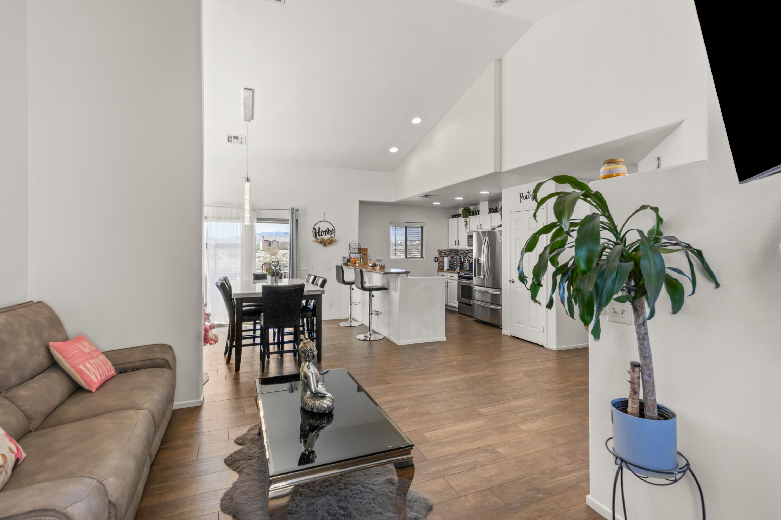 16443 Mauna Loa Road Desert Hot Springs, CA 92240 - Photo 5 of 36 9-IMG_2702