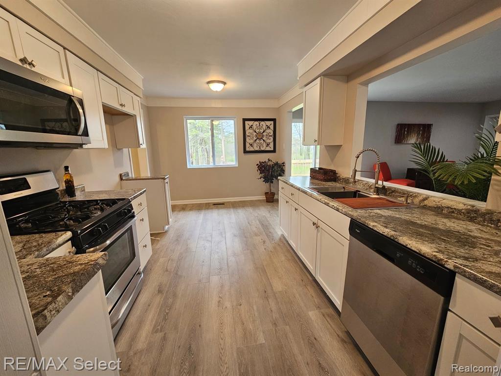 3750 Haynes Road Stockbridge, MI 49285 - Photo 7 of 16