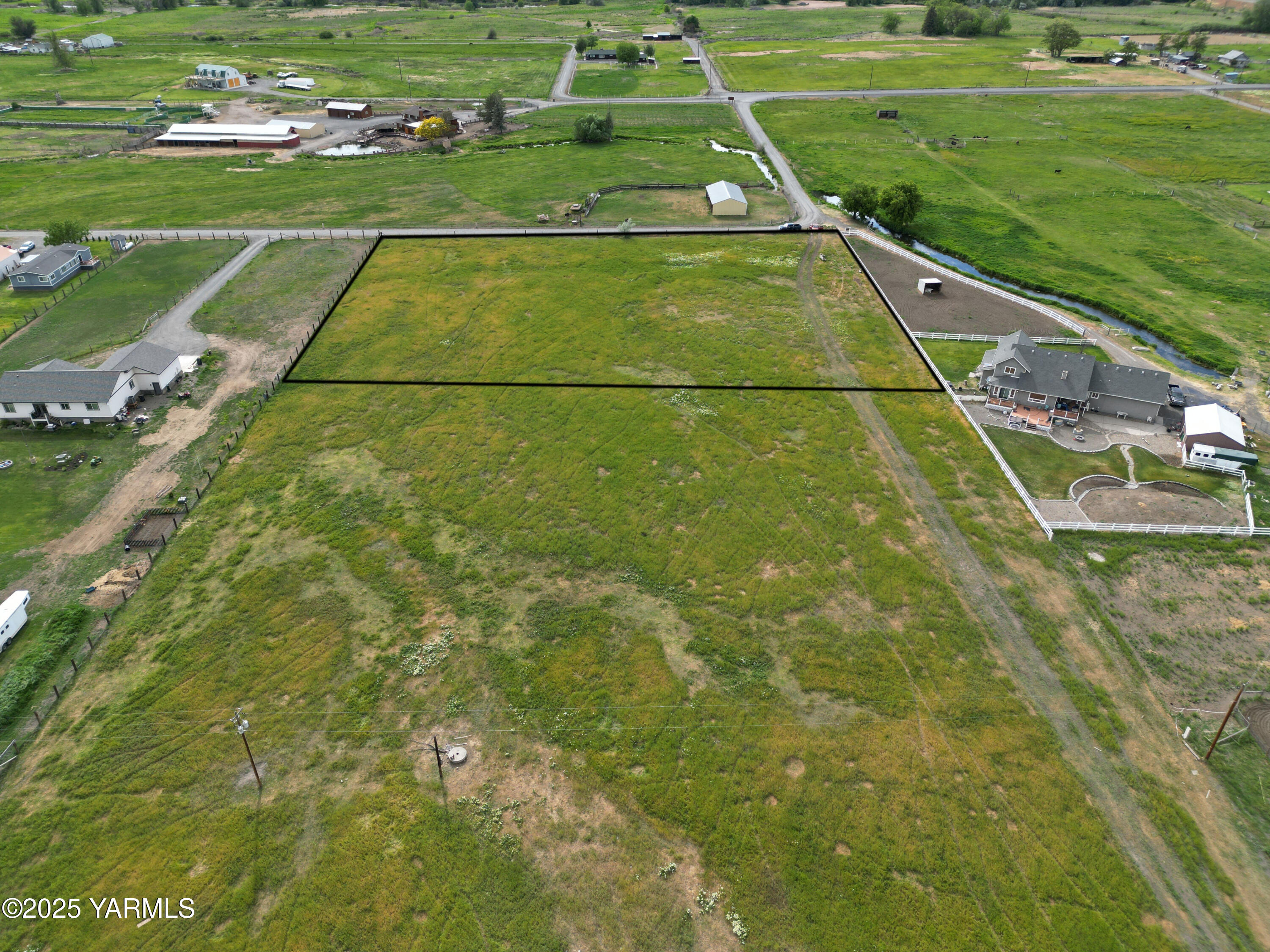 All property lines are rough estimations and not survey accurate.