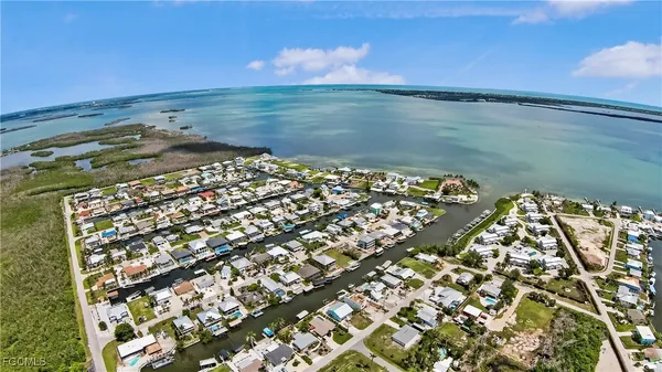 $8,500 | 2372 Baybreeze Street, St. James City, FL 33956