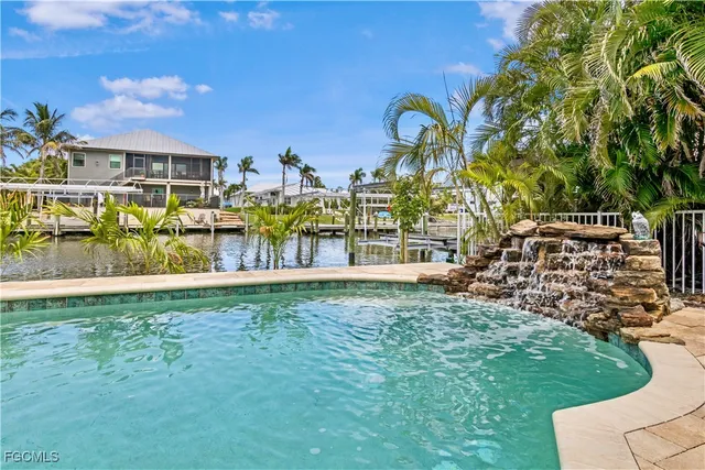 a view of outdoor space yard and patio