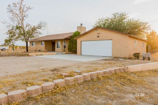 231 South Brady Street Ridgecrest, CA 93555 - Photo 2 of 31