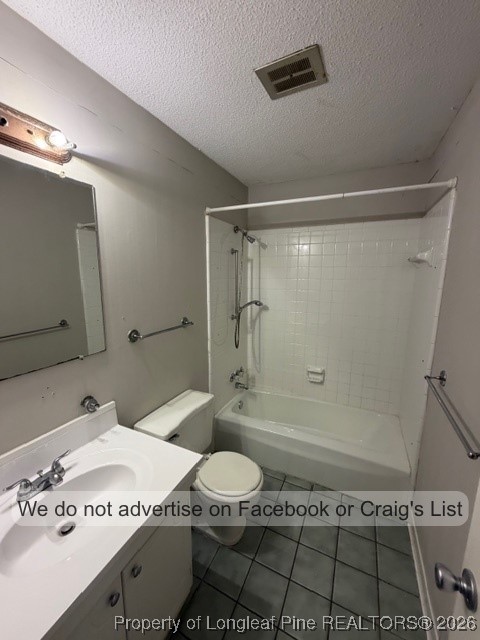 563 Alleghany Road Fayetteville, NC 28304 - Photo 9 of 15 a bathroom with a sink a toilet and shower