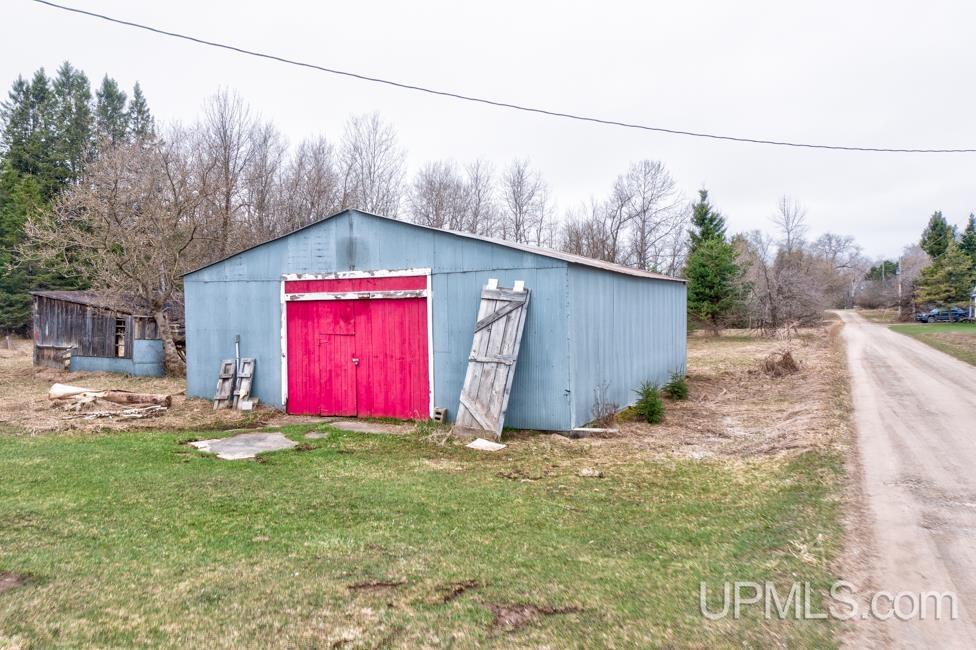 6193 G5 Road Escanaba, MI 49829 - Photo 27 of 36