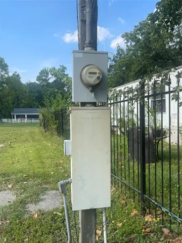 a view of a backyard with plants