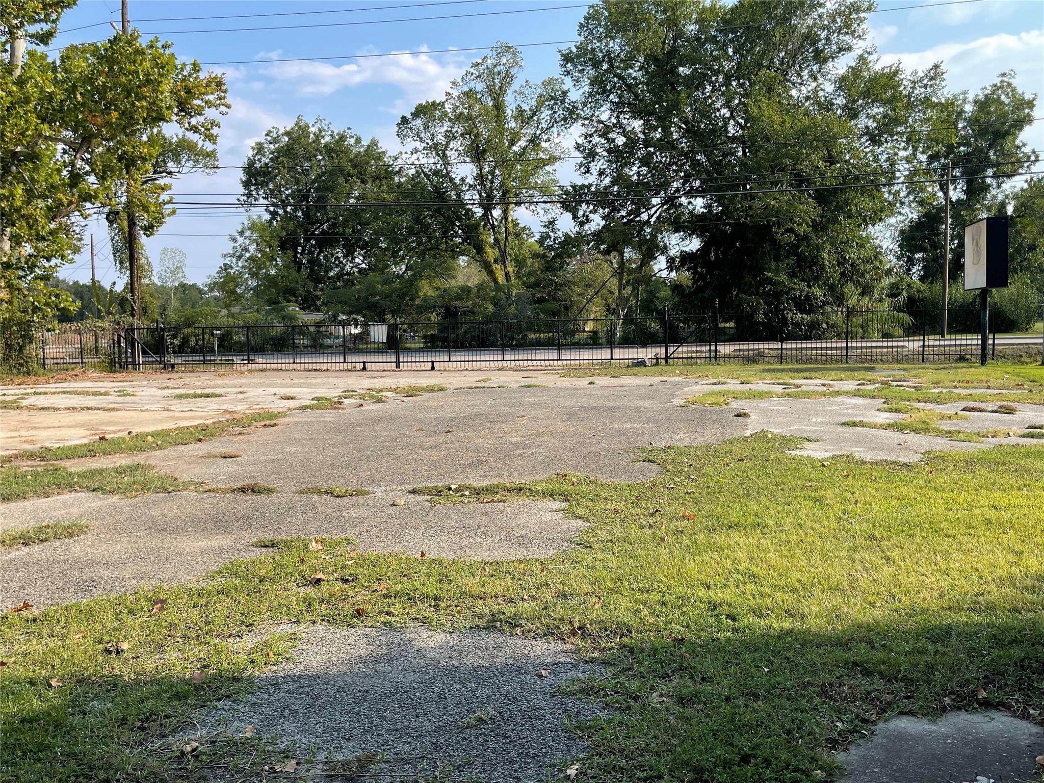 8815 Humble Westfield Road Humble, TX 77338 - Photo 10 of 20 a view of a yard with an outdoor space