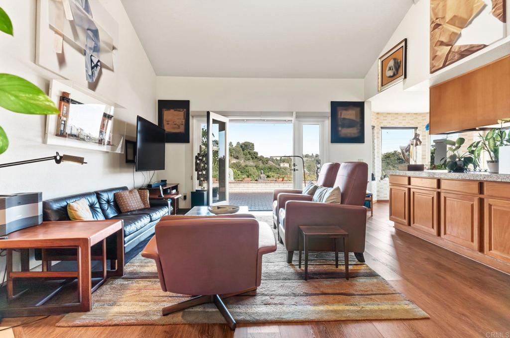 14911 Caminito Ladera Del Mar, CA 92014 - Photo 10 of 59