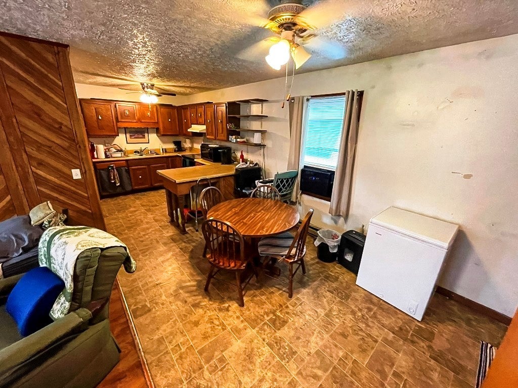 875 4 Seasons Road Rural Retreat, VA 24368 - Photo 8 of 36 Gallery Image 8