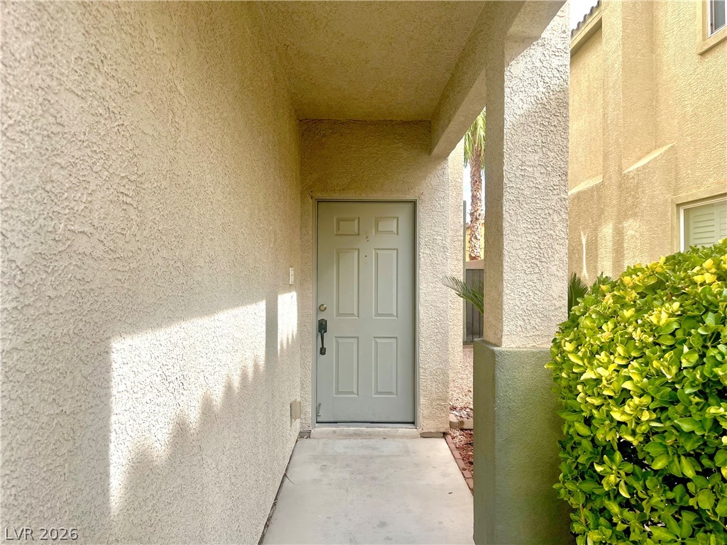 292 Soggy Ruff Way Las Vegas, NV 89148 - Photo 2 of 9