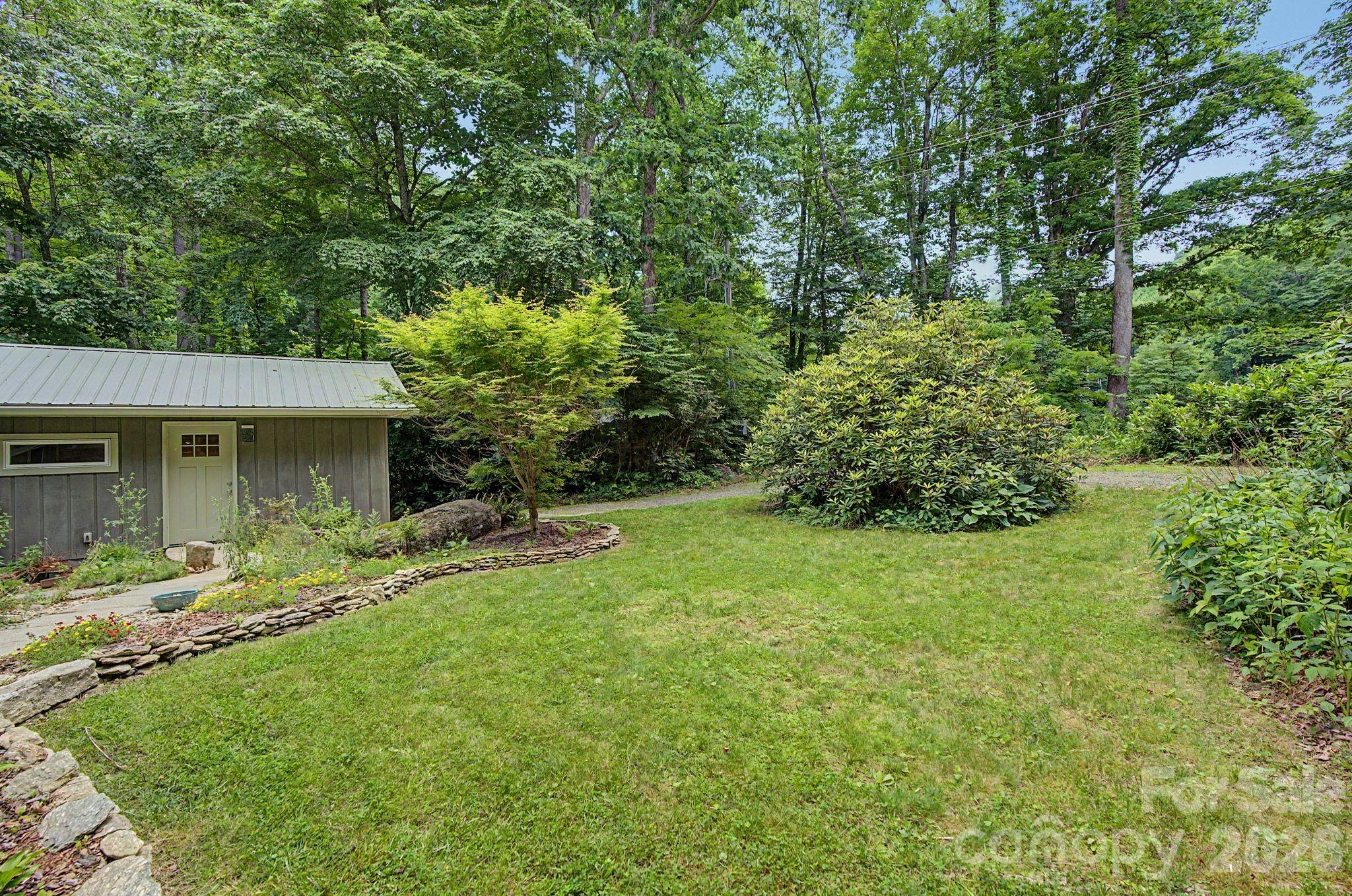 878 Garren Creek Road Fairview, NC 28730 - Photo 6 of 46