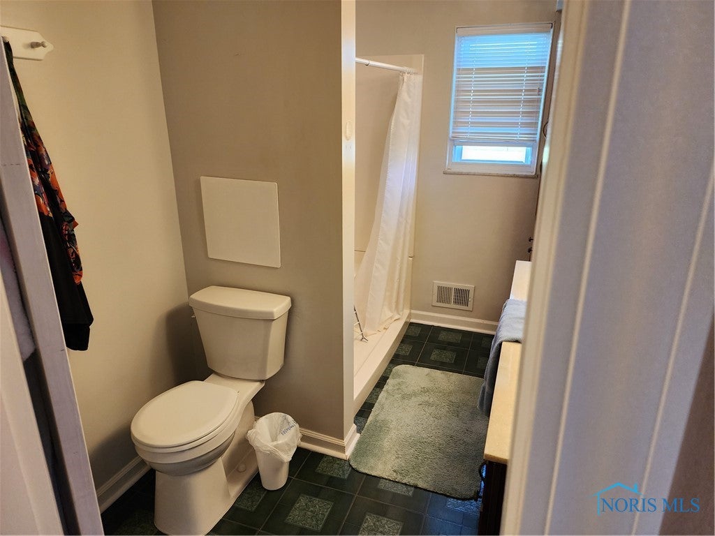 4231 Pickle Road Oregon, OH 43616 - Photo 19 of 26 Gallery Image 19