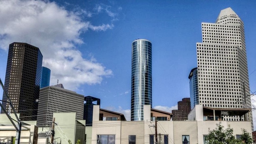 910 Ruthven Street Houston, TX 77019 - Photo 28 of 35 At the end of the street, you’ll see Downtown