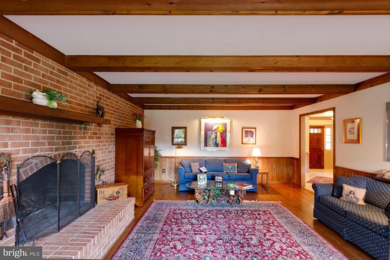 1075 Spring Hill Road McLean, VA 22102 - Photo 14 of 18 Family Room