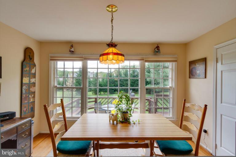1075 Spring Hill Road McLean, VA 22102 - Photo 7 of 18 Kitchen