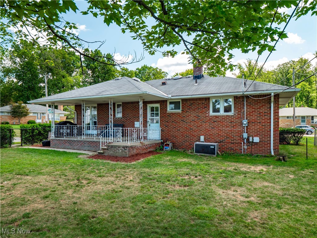 9114 Reichert Road Parma, OH 44130 - Photo 32 of 48