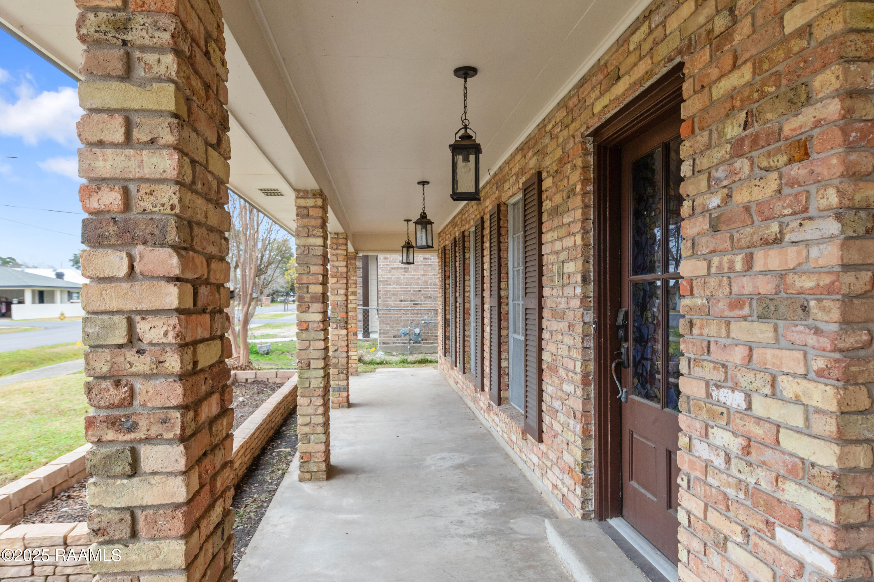 218 Gerald Drive Lafayette, LA 70503 - Photo 2 of 26 Front porch