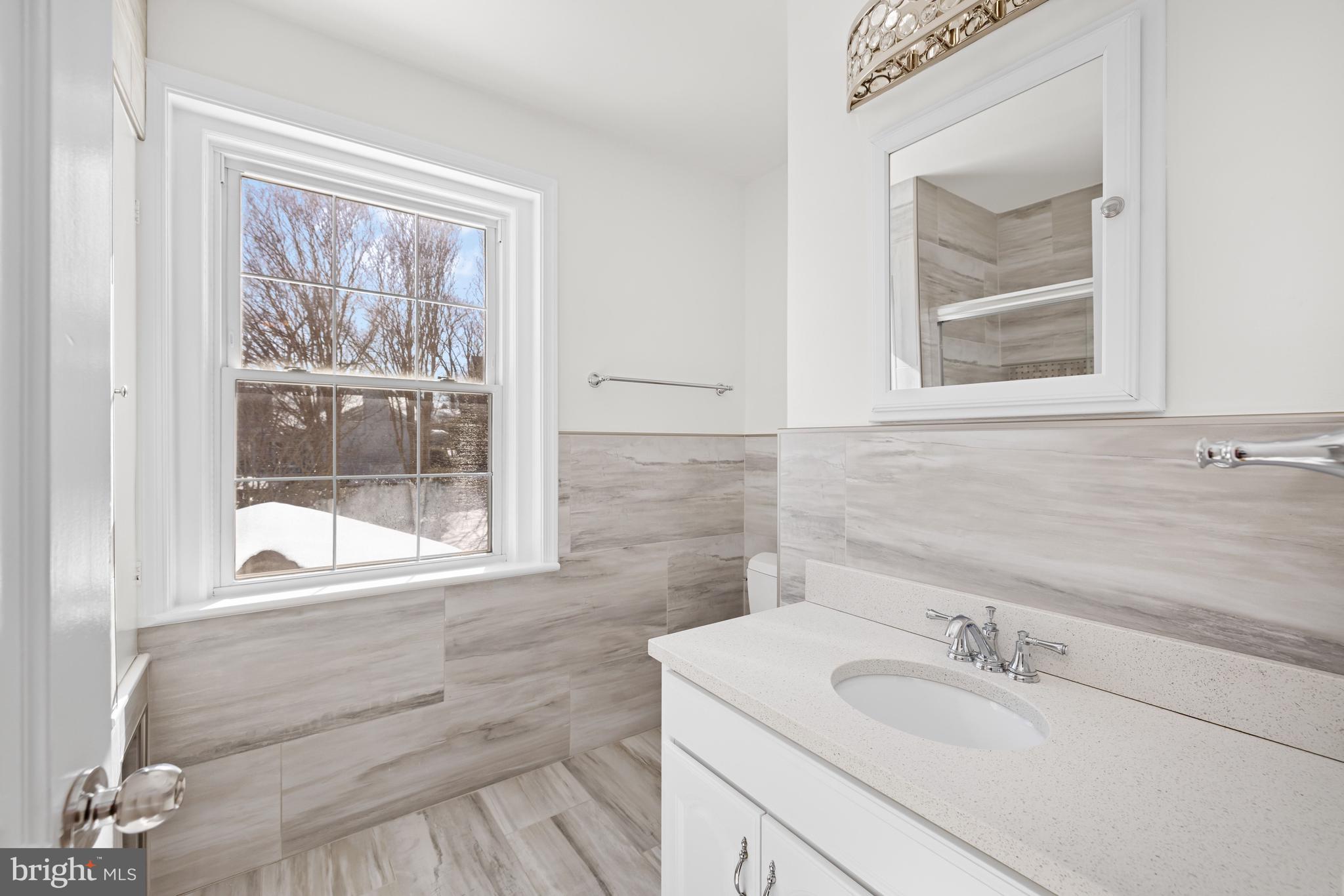 8047 Glendale Road Chevy Chase, MD 20815 - Photo 25 of 42 Upper Level - Hall Bath