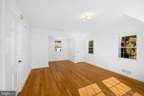 $1,572,000 | 8047 Glendale Road, Chevy Chase, MD 20815