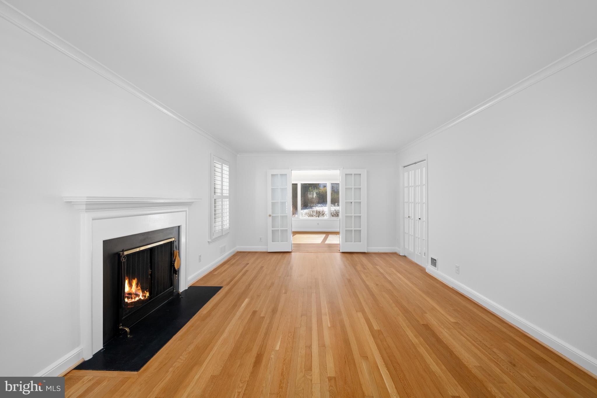 8047 Glendale Road Chevy Chase, MD 20815 - Photo 5 of 42 Living Room