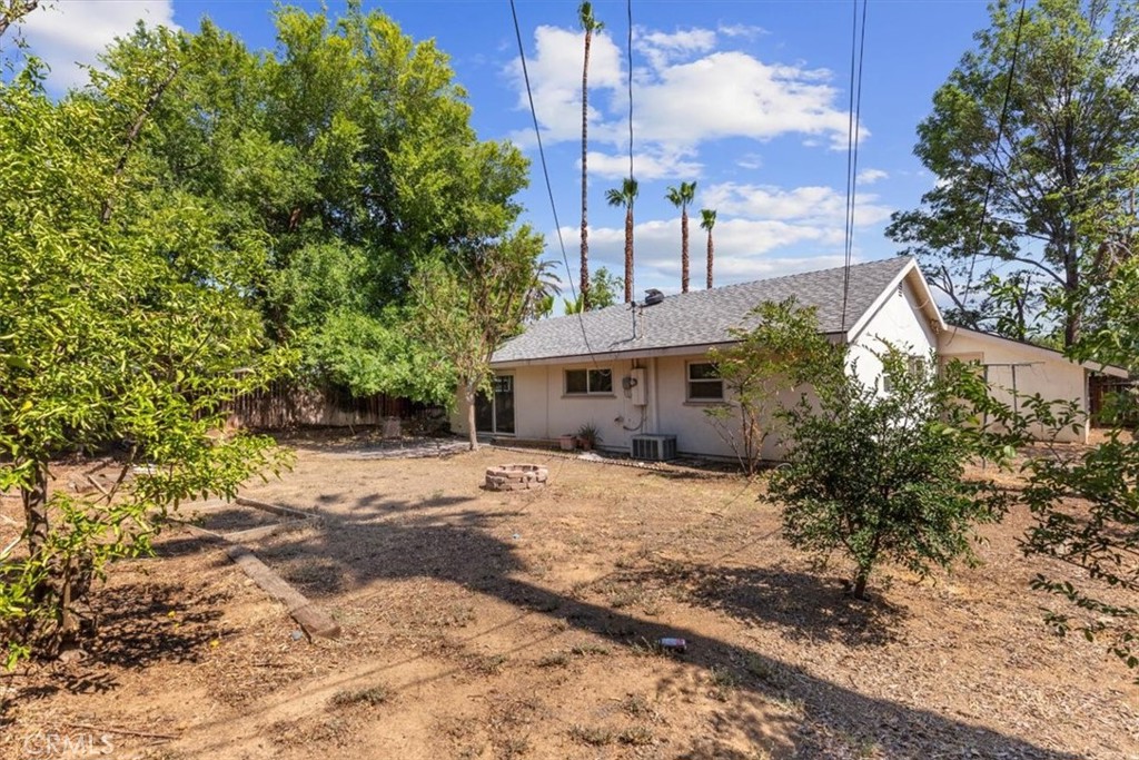529 West Blaine Street Riverside, CA 92507 - Photo 22 of 26