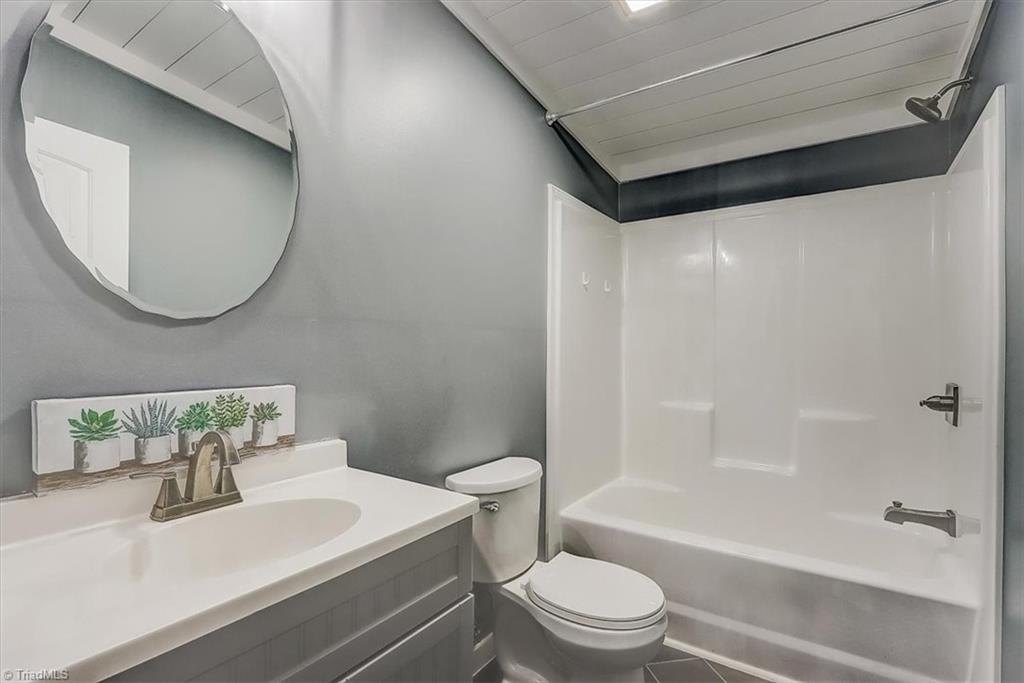 5010 Adder Ridge Lane Burlington, NC 27217 - Photo 23 of 35 Full Guest Bathroom!
