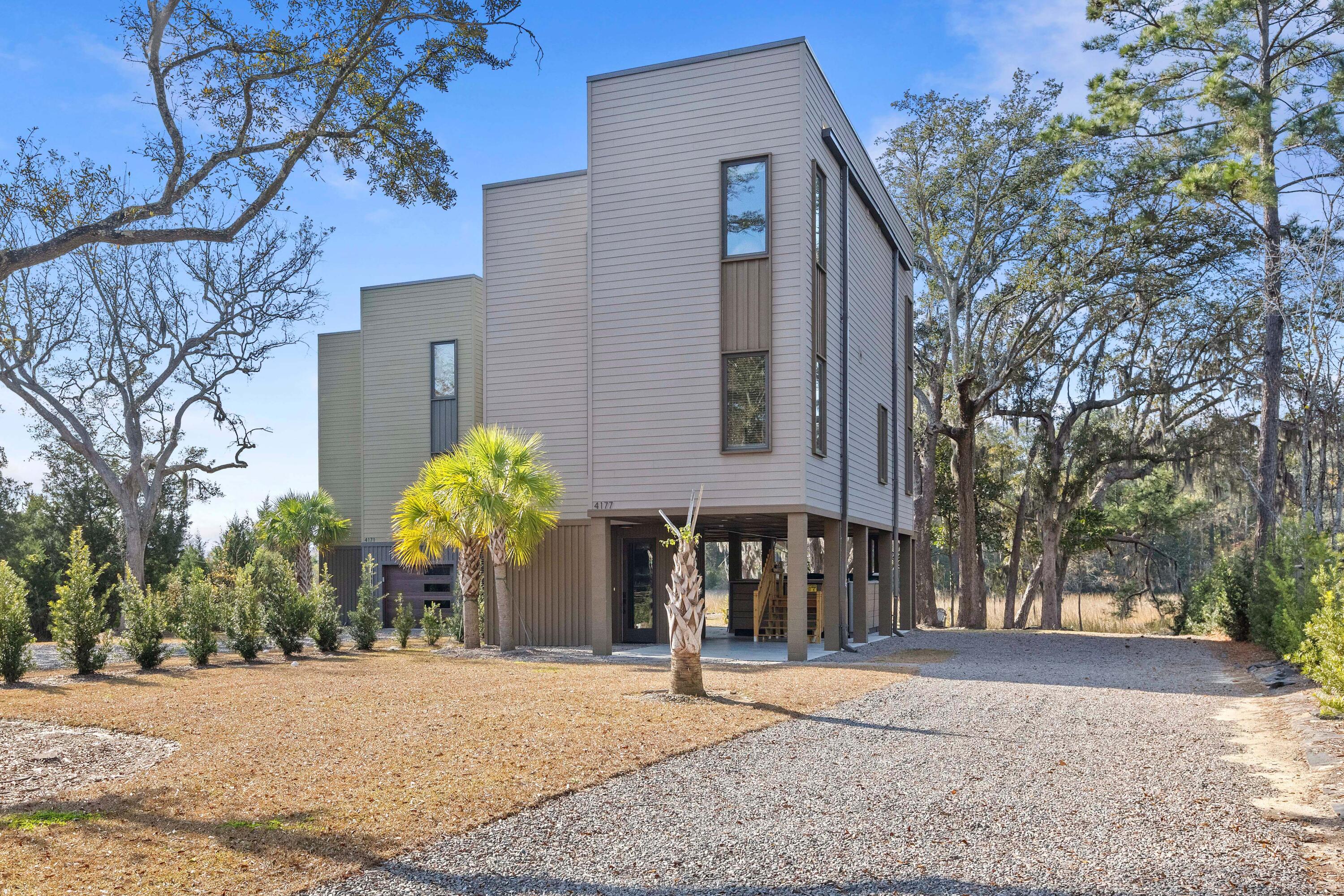 4177 South Rhett Avenue North Charleston, SC 29405 - Photo 2 of 50 4177SRhettAve-CasaVerdeMediaLLC2