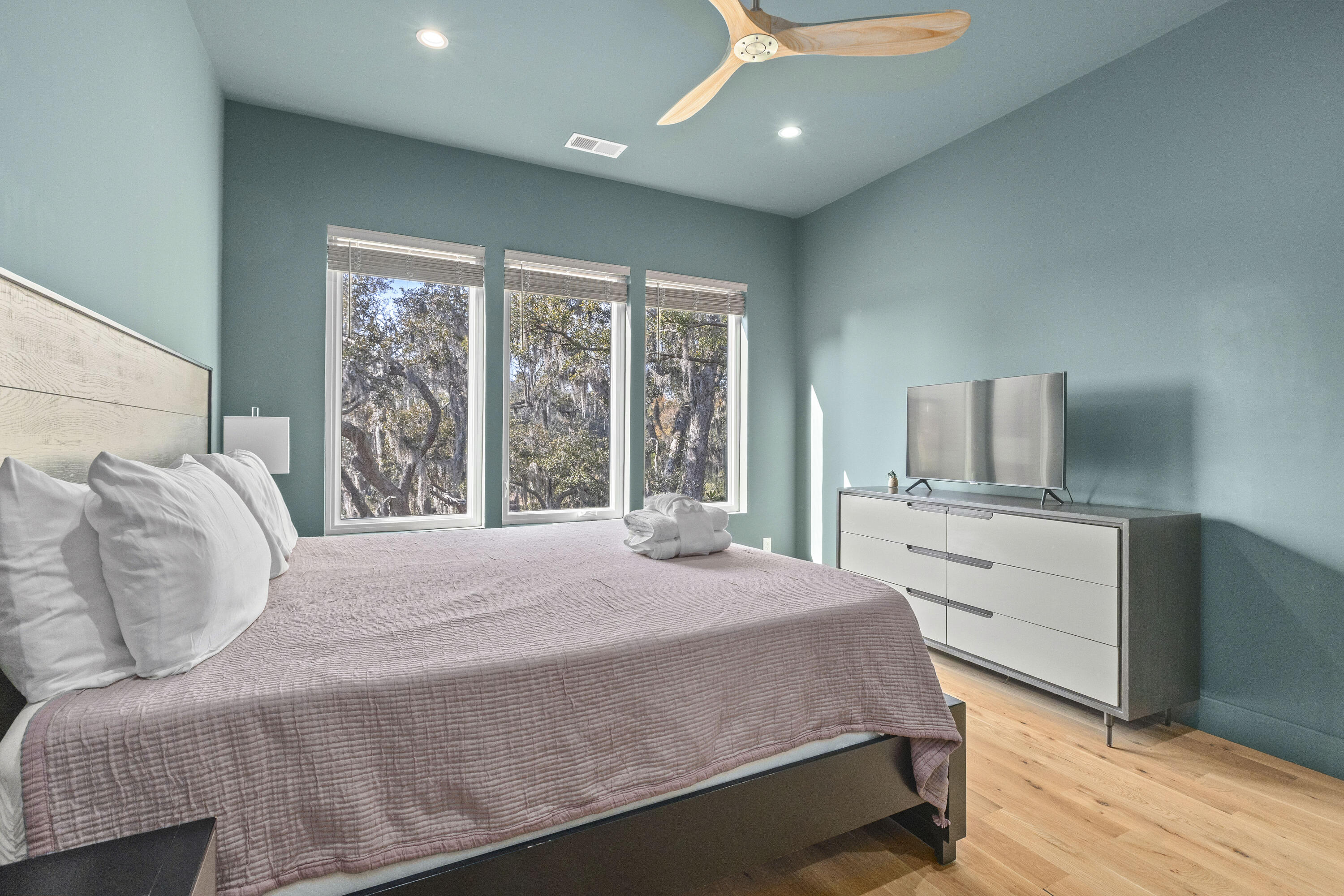 4177 South Rhett Avenue North Charleston, SC 29405 - Photo 35 of 50 4177SRhettAve-CasaVerdeMediaLLC35