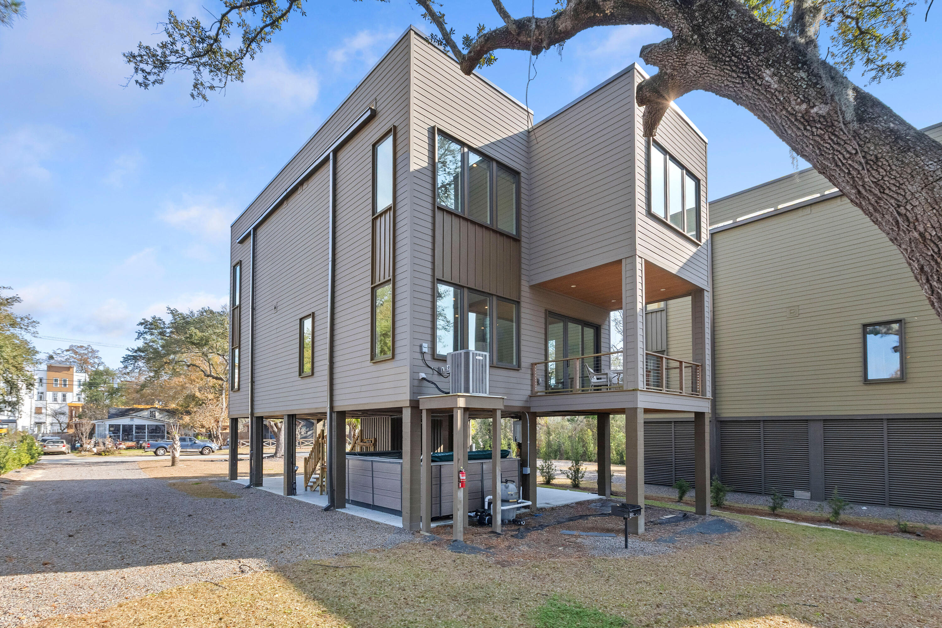 4177 South Rhett Avenue North Charleston, SC 29405 - Photo 4 of 50 4177SRhettAve-CasaVerdeMediaLLC1