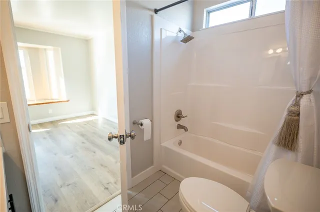 $297,500 | 16011 Coronado Drive, Victorville, CA 92394