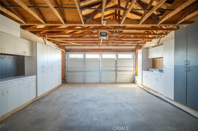 $297,500 | 16011 Coronado Drive, Victorville, CA 92394