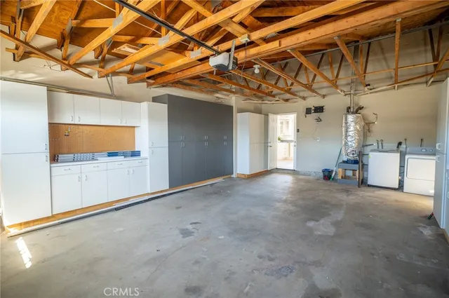 $297,500 | 16011 Coronado Drive, Victorville, CA 92394