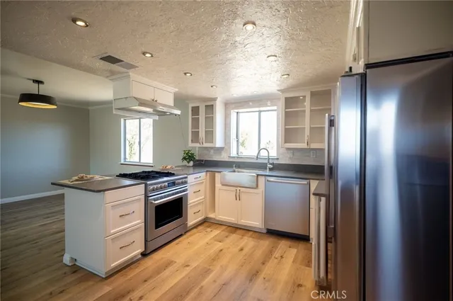 $297,500 | 16011 Coronado Drive, Victorville, CA 92394