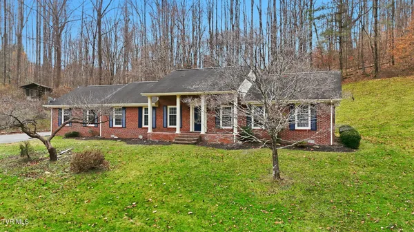 $299,995 | 8412 Courtland Road, Wise, VA 24293