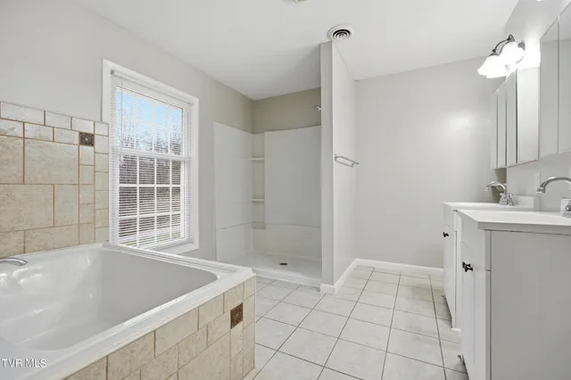 $315,000 | 8412 Courtland Road, Wise, VA 24293