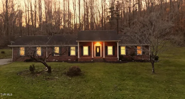$299,995 | 8412 Courtland Road, Wise, VA 24293