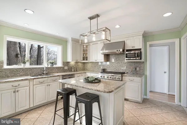 $4,750 | 9129 Leghorn Place, Fairfax, VA 22031