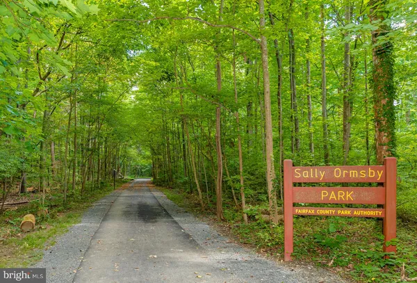 $4,750 | 9129 Leghorn Place, Fairfax, VA 22031