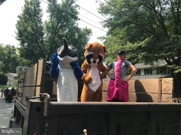 $4,750 | 9129 Leghorn Place, Fairfax, VA 22031