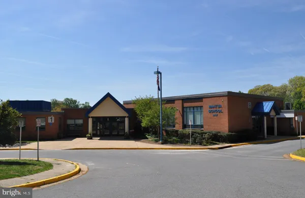 $4,750 | 9129 Leghorn Place, Fairfax, VA 22031