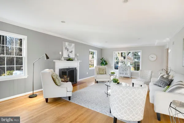 $4,750 | 9129 Leghorn Place, Fairfax, VA 22031