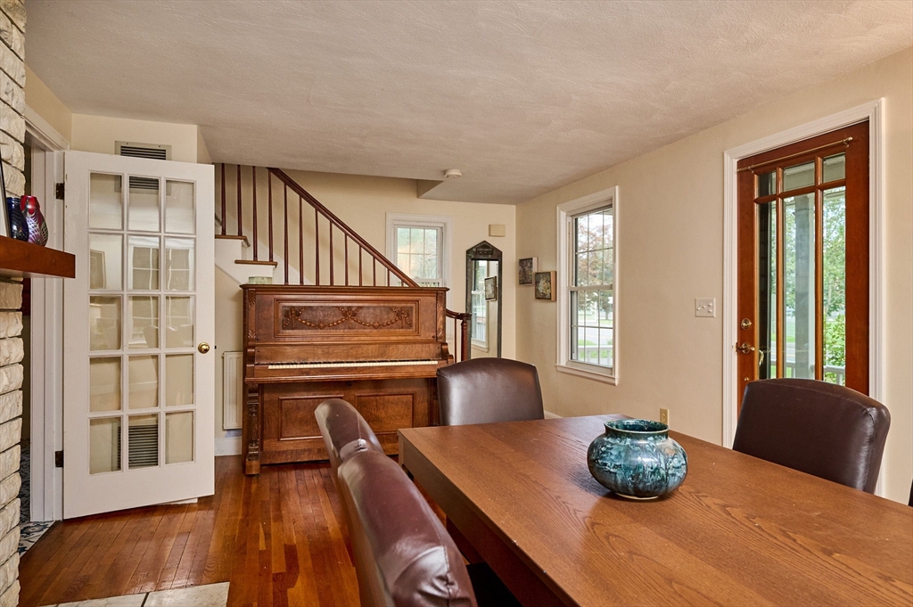 236 North Maple Street Northampton, MA 01062 - Photo 17 of 39