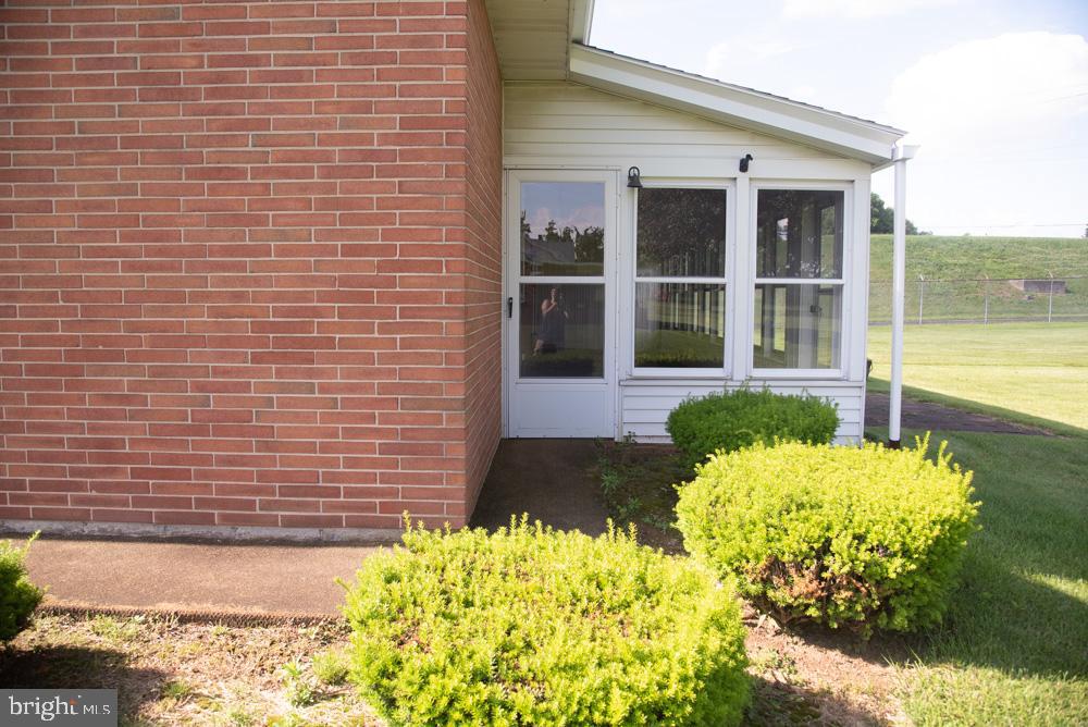 1532 Sandhill Road Lebanon, PA 17046 - Photo 14 of 22 Gallery Image 14